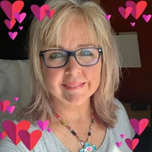 Meet your Posher, Debi